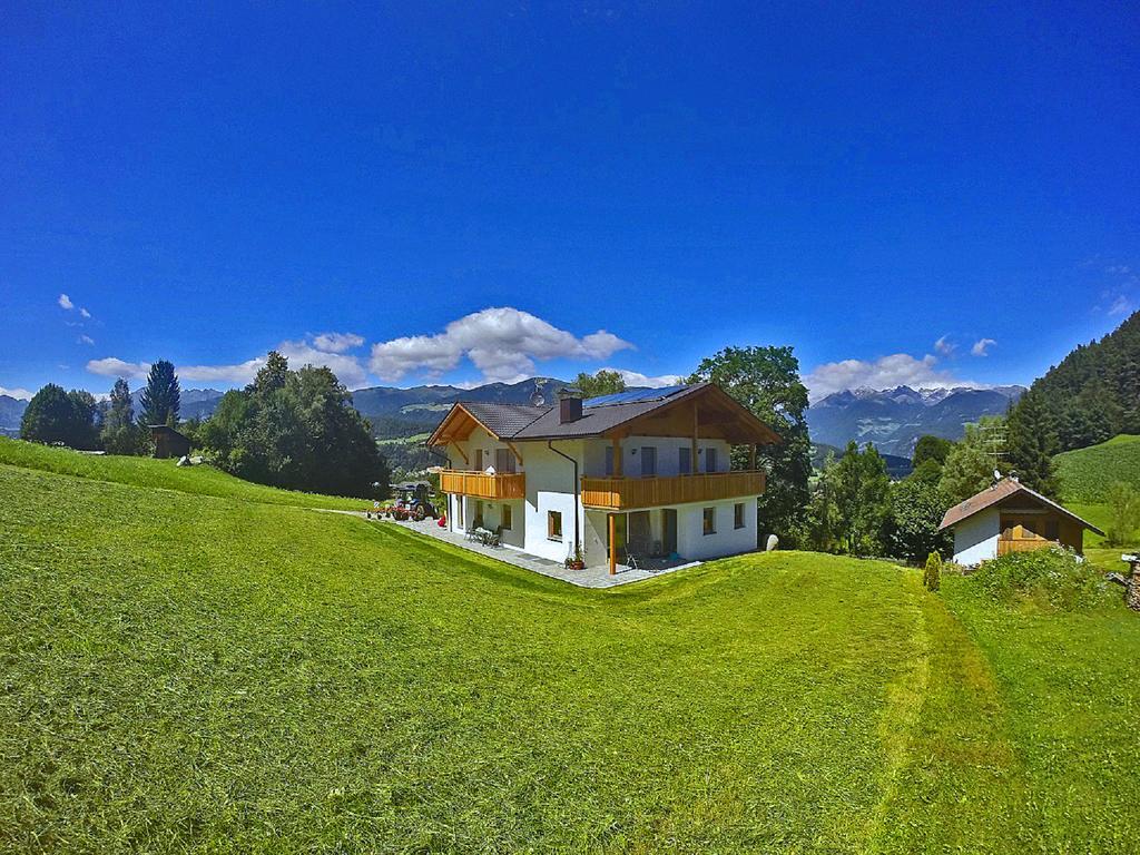 Ferienwohnungen Schlosshausl Сан-Лоренцо-ди-Себато Экстерьер фото